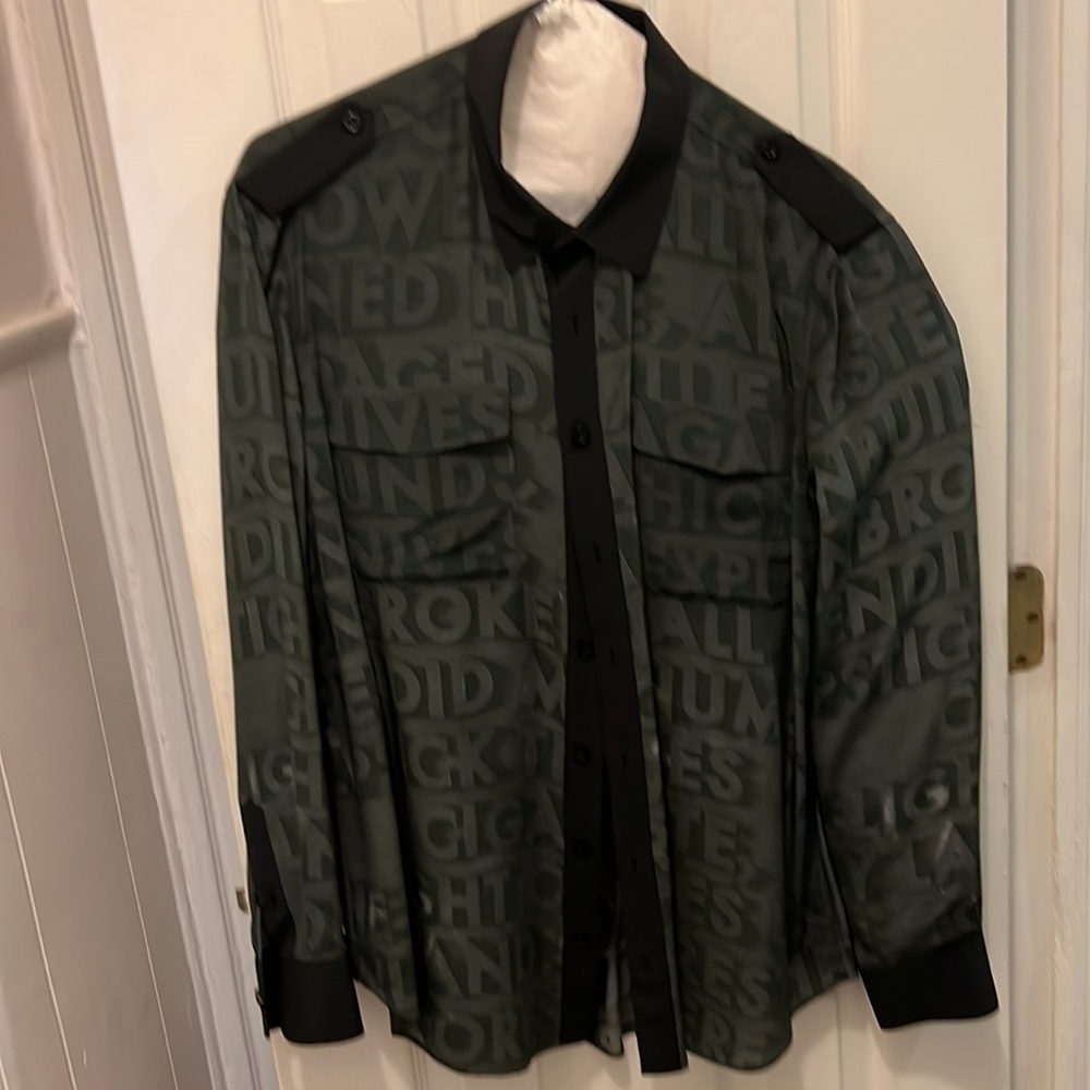 Each x Other. Women’s button down silk blouse XL